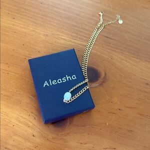 Aleasha Pearl Gold Chain Necklace